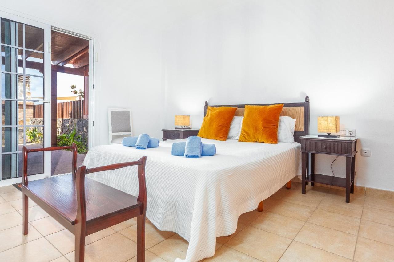 Villa Marina I Beachfront Corralejo By Holidays Home Екстер'єр фото